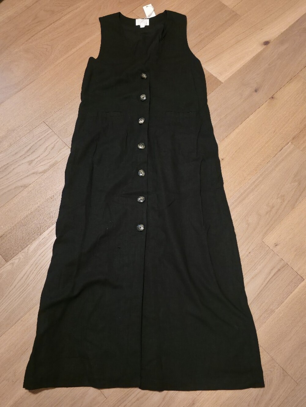 Every Sleeveless Button-Front Black Linen Midi Dress